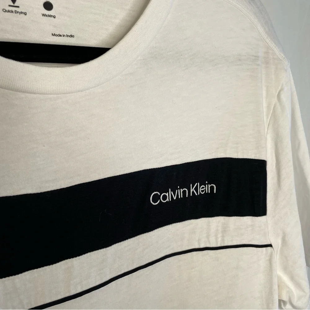 CALVIN KLEIN SS PIPING STANDAD LOGO CREW - Picture 6 of 6
